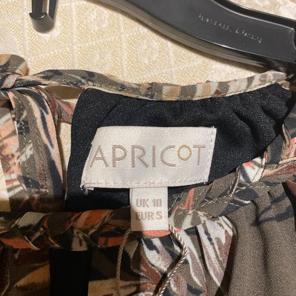 maxi dress -Size small-Apricot brand-new with tags - Picture 6 of 7